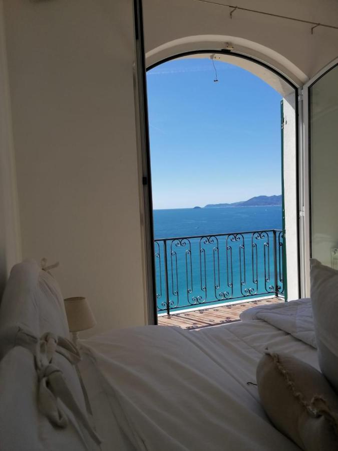 Villa Ischia Attico Sul Mare A Verezzi Borgio Verezzi Exterior photo